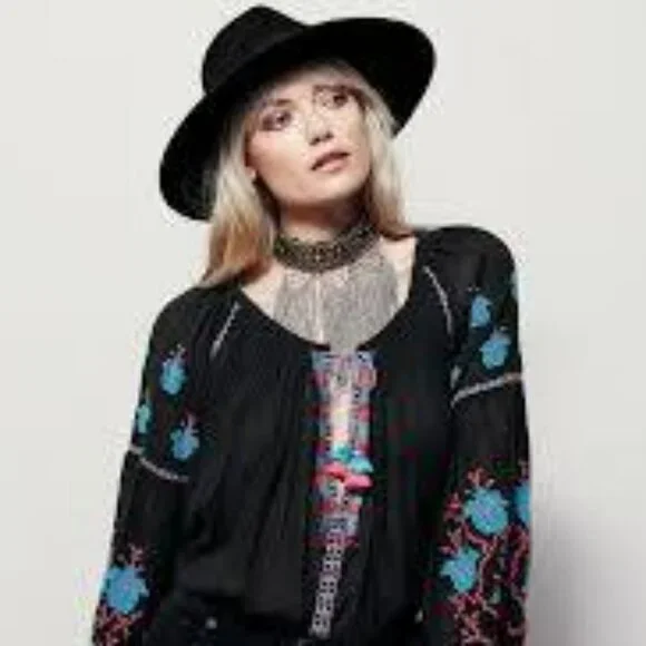 Free People Marishka Peasant Blouse in black - Picture 2 of 16